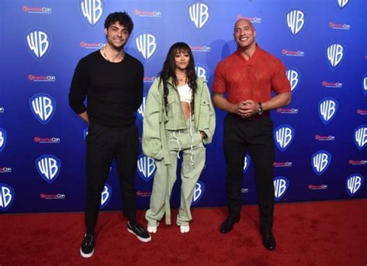 Unveiling Noah Centineo's Height And Weight: Beyond The Numbers