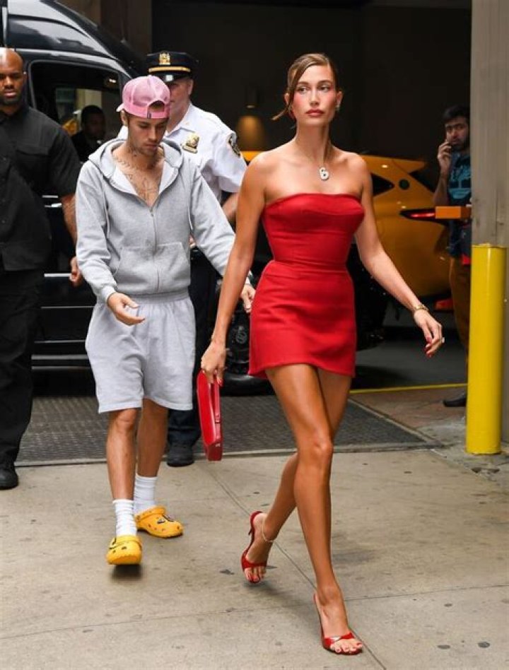 Unveiling The Secrets Behind Hailey Bieber's Enviable Height And Weight